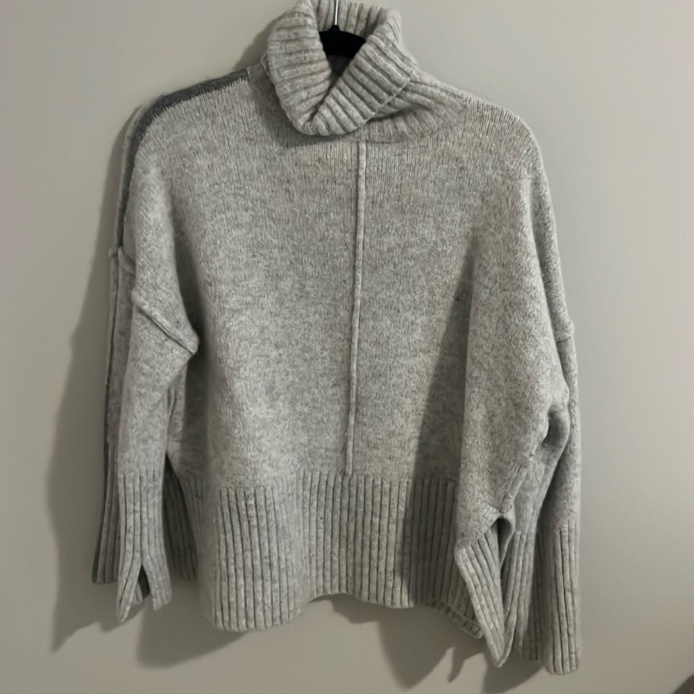 TOPSHOP TURTLENECK SWEATER